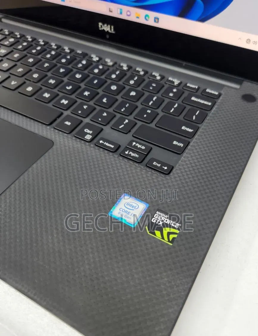 New Laptop Dell XPS 15 16GB Intel Core i7 SSD 512GB