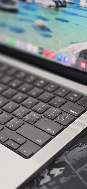 New Laptop Apple MacBook Pro 2021 M1 32GB Apple M1 SSD 512GB