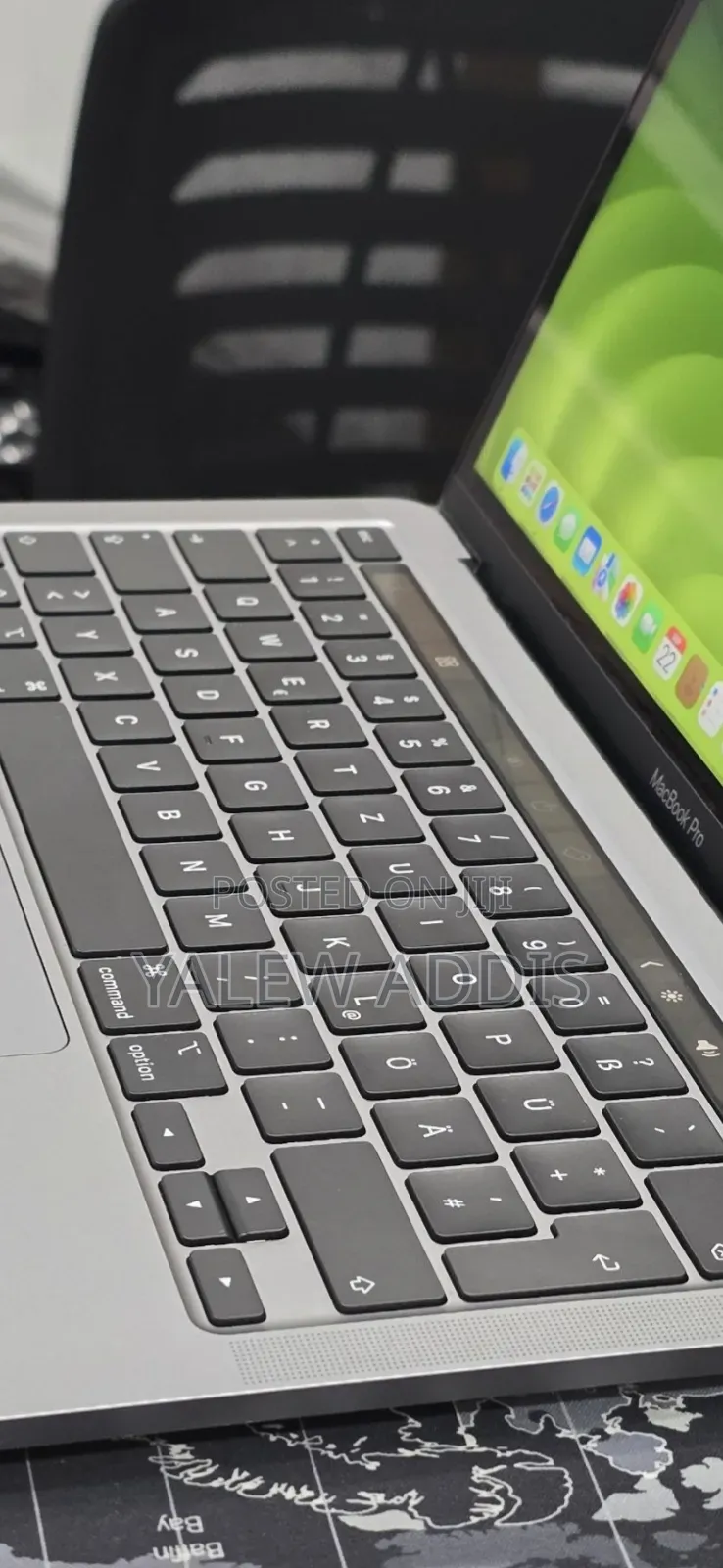 New Laptop Apple MacBook Pro 2020 M1 8GB Apple M1 SSD 256GB
