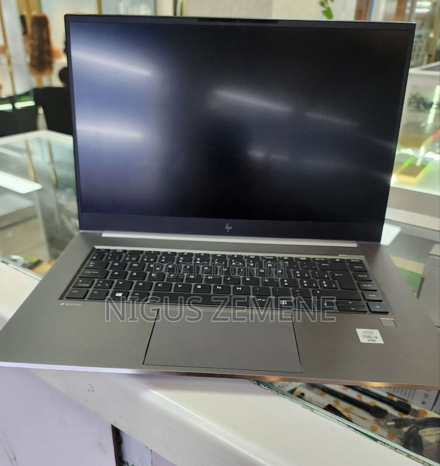 New Laptop HP ZBook 14 32GB Intel Core i9 SSD 512GB