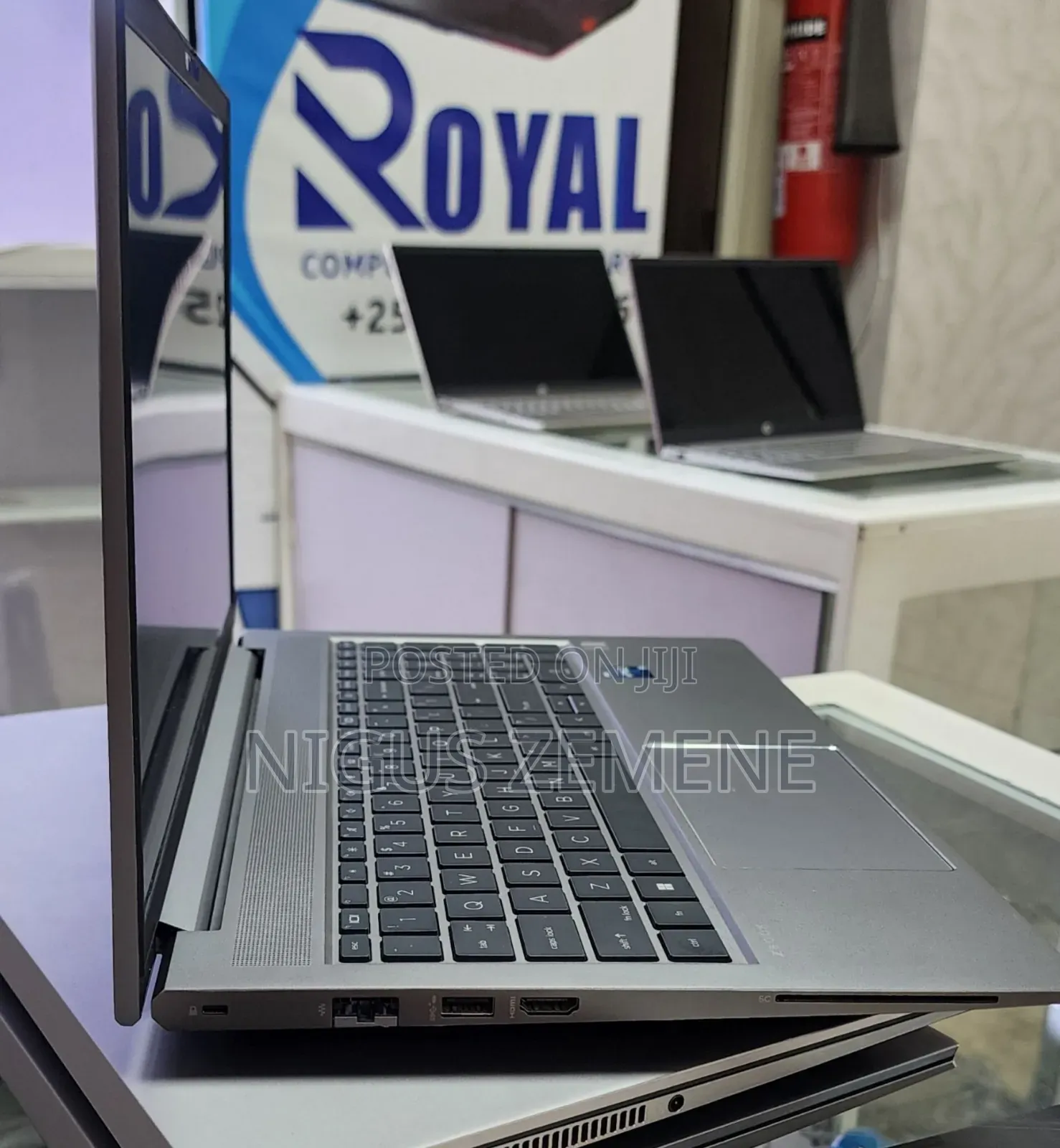 New Laptop HP ZBook 14 32GB Intel Core i9 SSD 512GB