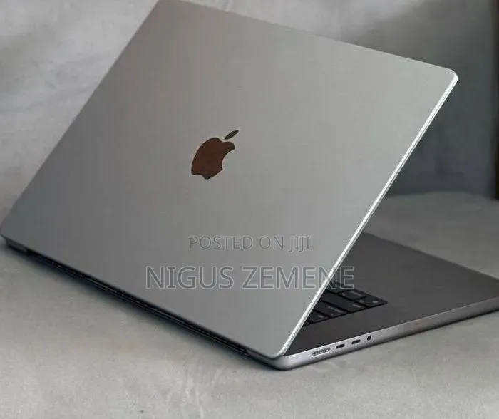 New Laptop Apple MacBook Pro 2021 M1 16GB Apple M1 Pro SSD 512GB
