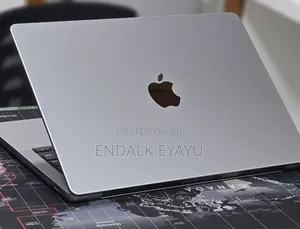 New Laptop Apple MacBook Pro 2021 M1 32GB Apple M1 Pro SSD 512GB