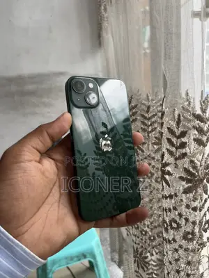 New Apple iPhone 13 128 GB Green