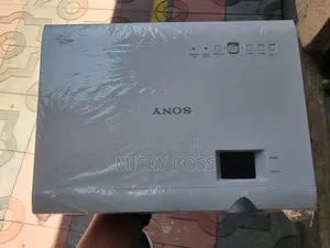 Sony VPL-DX100 Projector