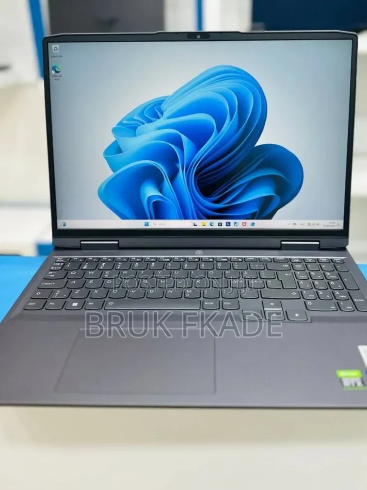 New Laptop HP ProBook 450 G8 16GB Intel Core i7 SSD 512GB