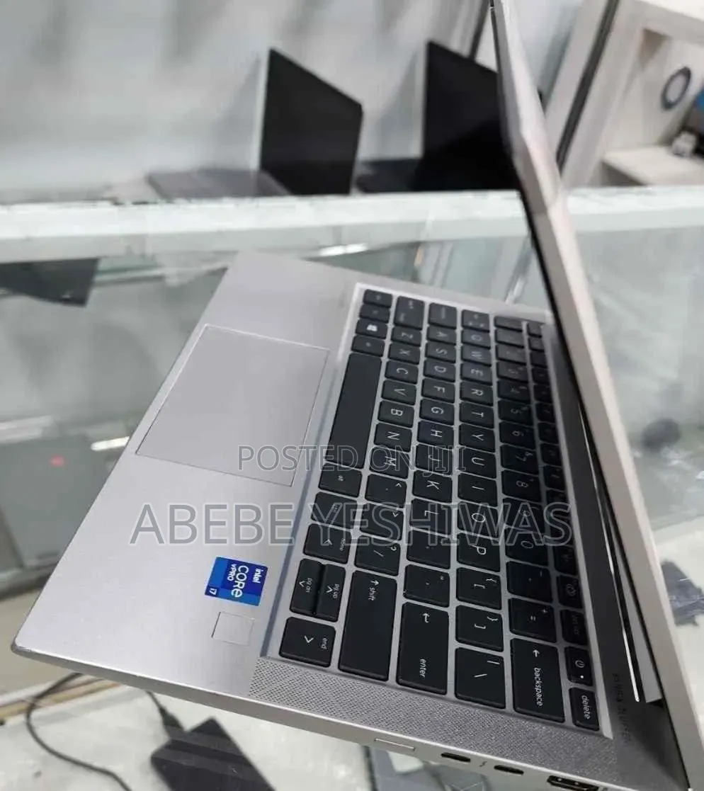 New Laptop HP EliteBook 840 G8 16GB Intel Core i7 SSD 512GB