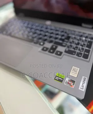 New Laptop Lenovo 16GB AMD Ryzen 5 SSD 512GB