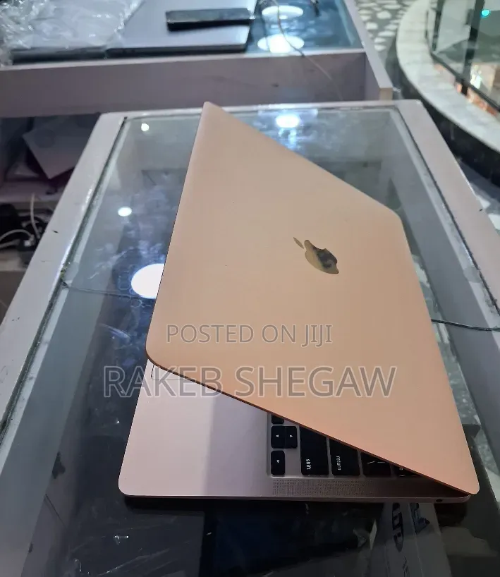 New Laptop Apple MacBook Air 2020 M1 8GB Apple M1 SSD 512GB