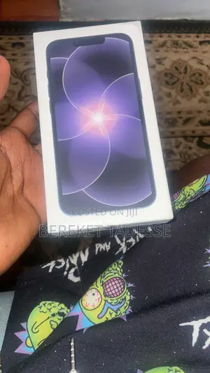 New Apple iPhone 17e 512 GB Black