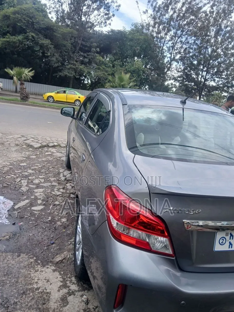 Mitsubishi Attrage 2021 Gray