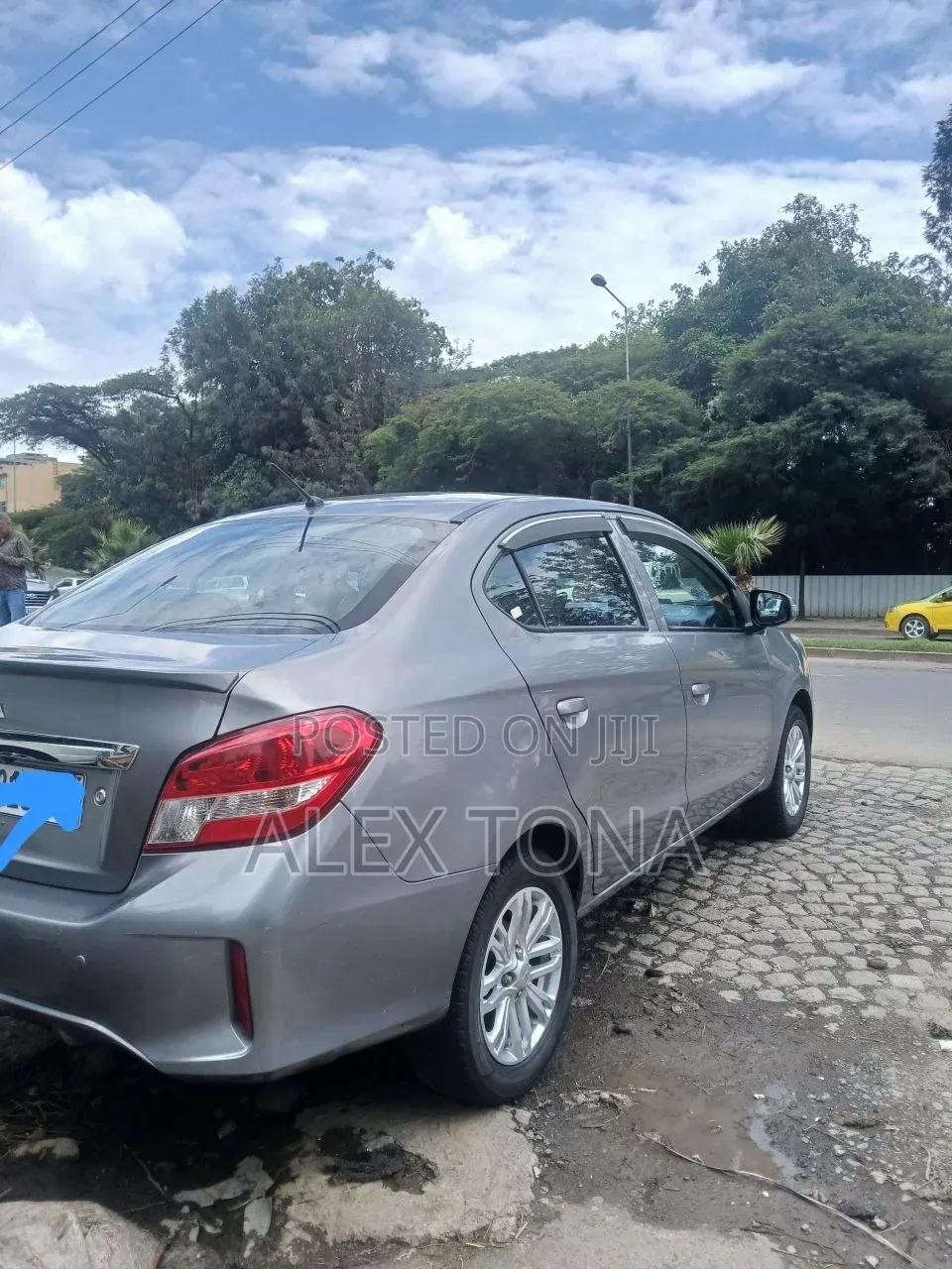Mitsubishi Attrage 2021 Gray
