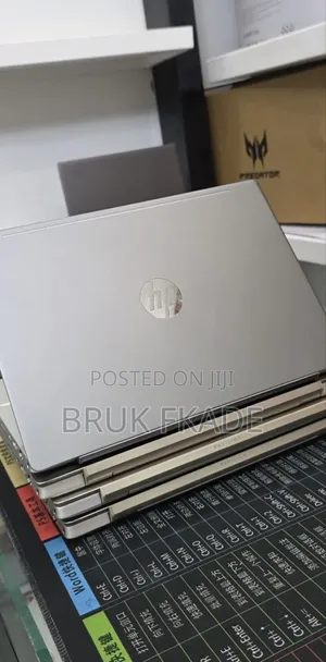New Laptop HP EliteBook 830 G8 16GB Intel Core i5 SSD 512GB