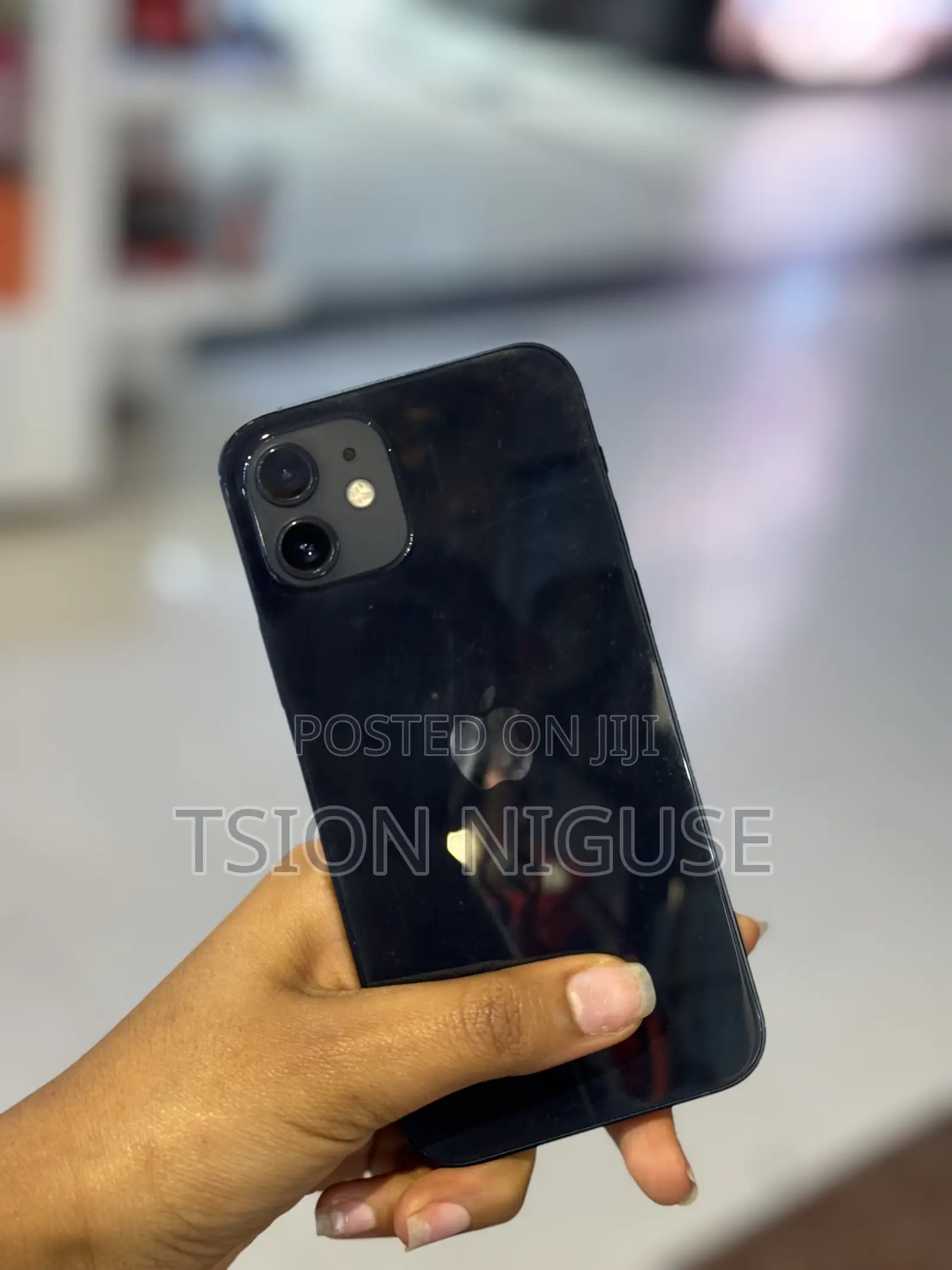 New Apple iPhone 12 64 GB Black