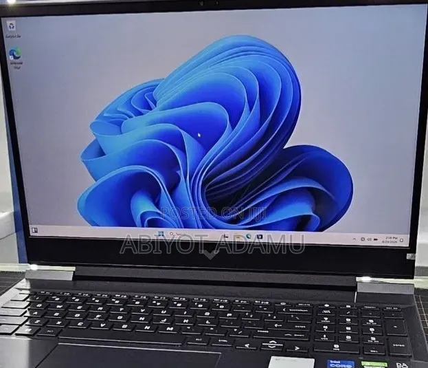New Laptop HP Victus 16 16GB Nvidia SSD 512GB