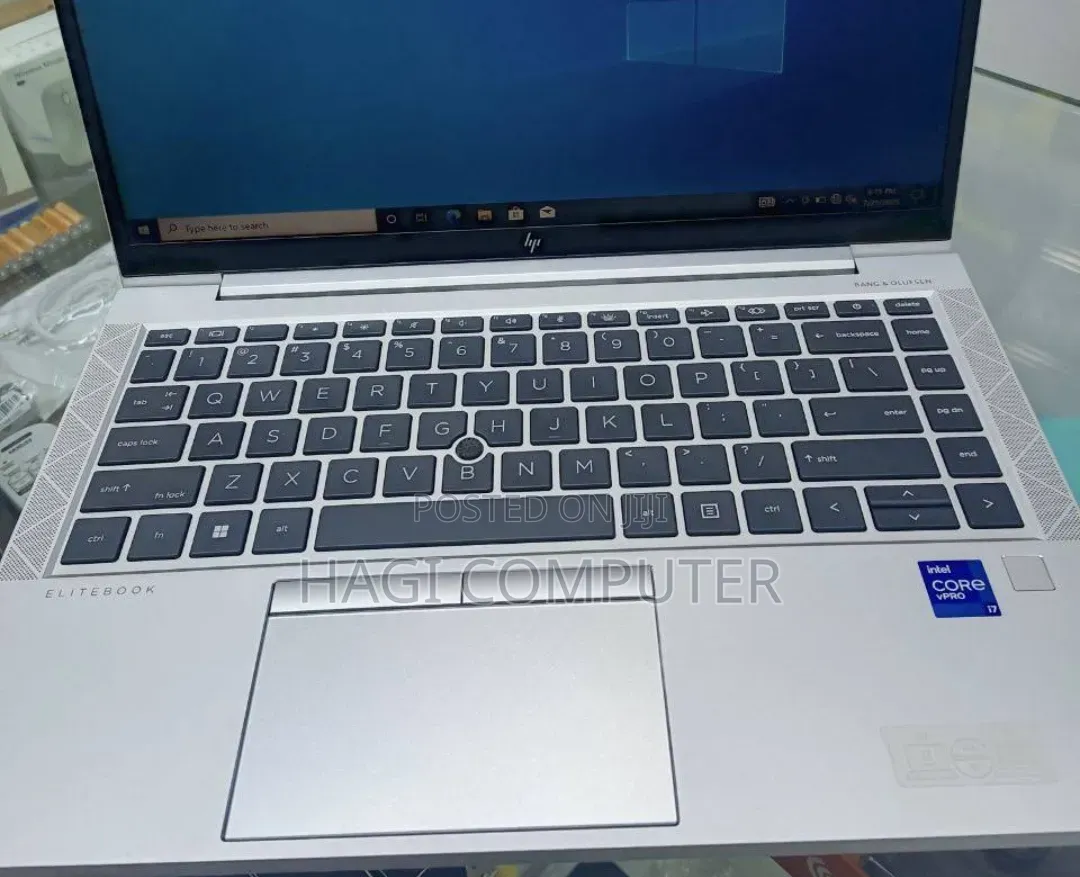 New Laptop HP EliteBook 840 G8 16GB Intel Core i5 SSD 512GB