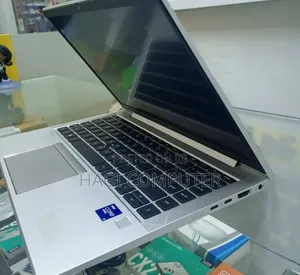 New Laptop HP EliteBook 840 G8 16GB Intel Core i5 SSD 512GB