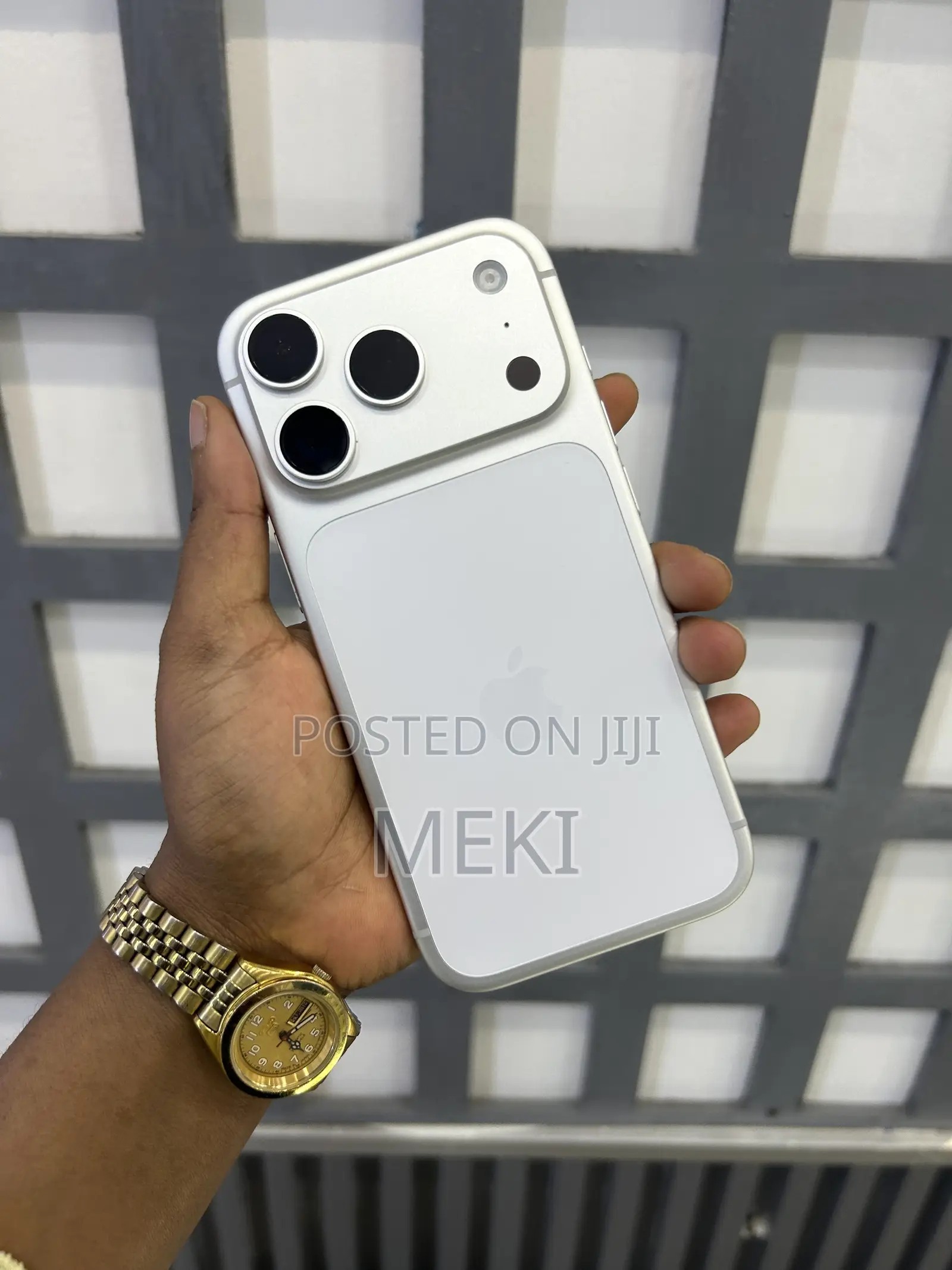 New Apple iPhone 17 Pro 256 GB Silver