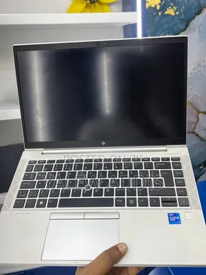 New Laptop HP EliteBook 840 G8 16GB Intel Core i7 SSD 512GB
