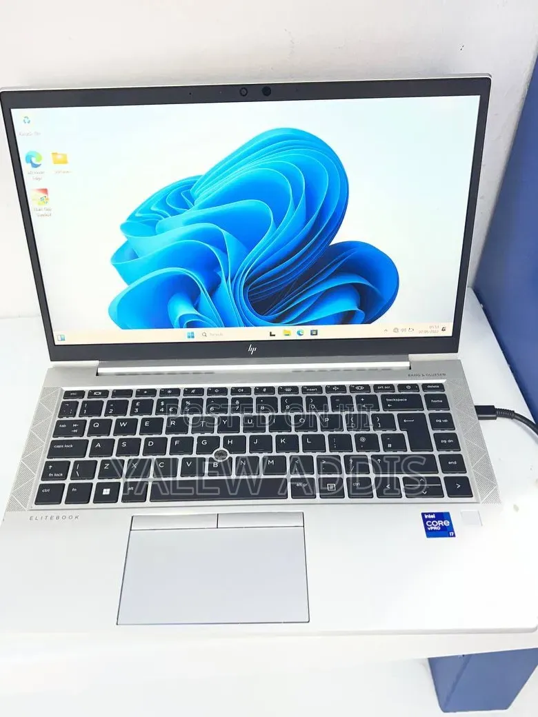 New Laptop HP EliteBook 840 G8 16GB Intel Core i7 SSD 512GB