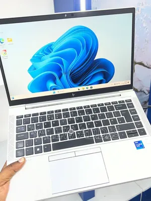 New Laptop HP EliteBook 840 G8 16GB Intel Core i7 SSD 512GB
