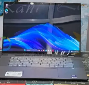 New Laptop HP OmniBook Ultra Flip 16" 32GB Intel Core Ultra 9 SSD 2T