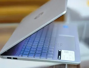 New Laptop HP Stream Notebook 8GB Intel Core i3 SSD 256GB