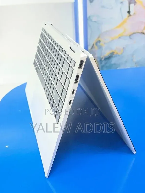 New Laptop HP Spectra 13 16GB Intel Core i7 SSD 512GB