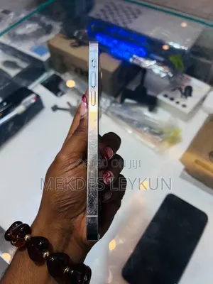 New Apple iPhone 12 128 GB White