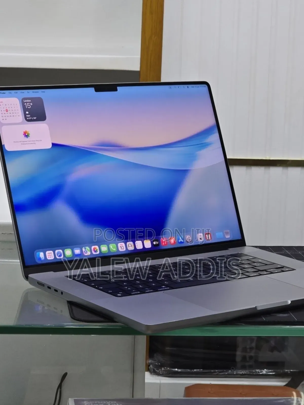 New Laptop Apple MacBook Pro 2021 M1 Max 32GB Apple M1 SSD 1T