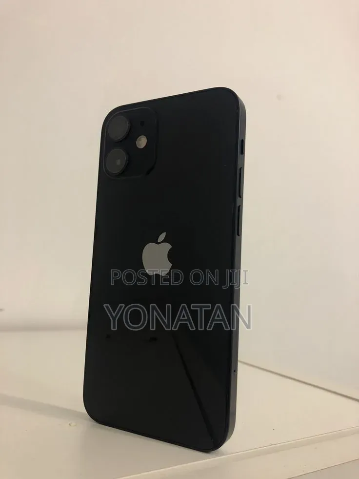 Apple iPhone 12 64 GB Black