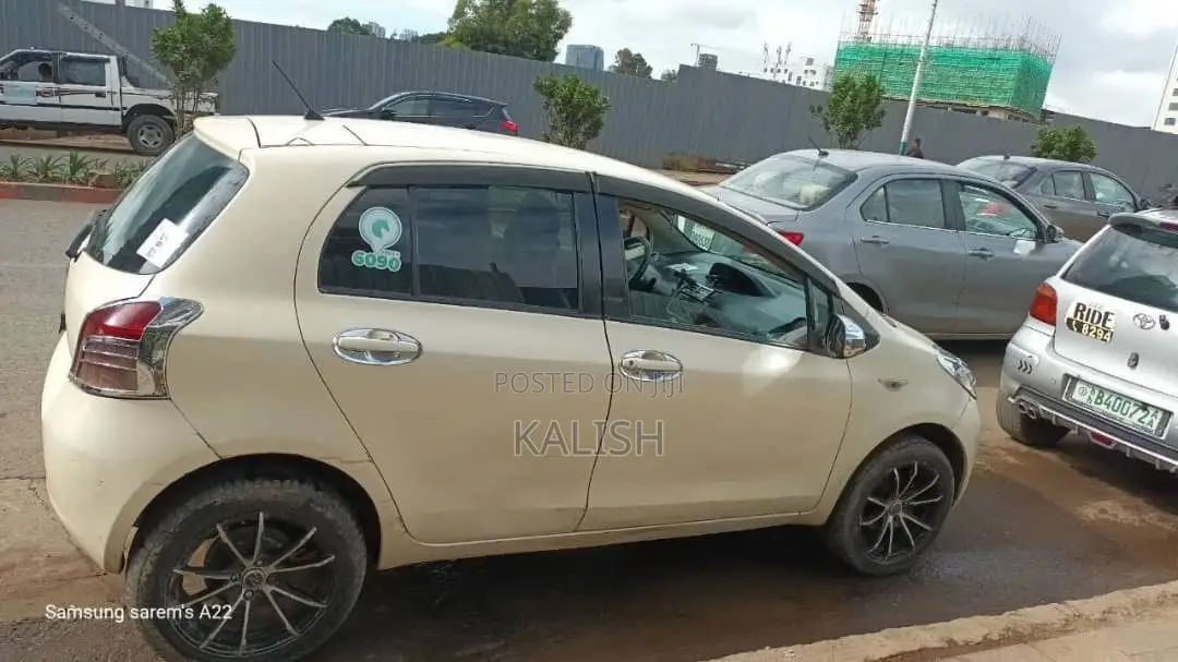 Toyota Yaris 2006 Ivory