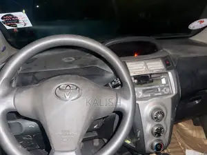 Toyota Yaris 2006 Ivory