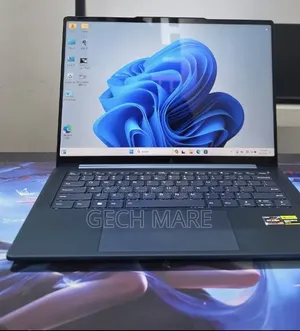 New Laptop Lenovo Yoga 710 16GB AMD Ryzen 7 SSD 512GB