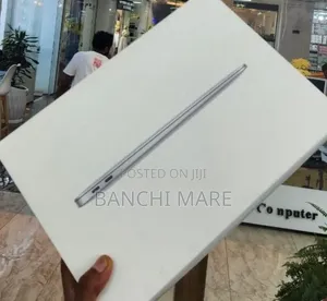 New Laptop Apple MacBook Air 2020 M1 8GB Apple M1 SSD 256GB
