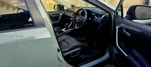 Toyota RAV4 2022 Gray