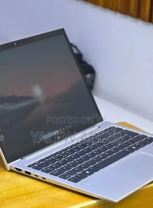 New Laptop HP Elitebook 830 G11 16GB Intel Core Ultra 7 SSD 512GB