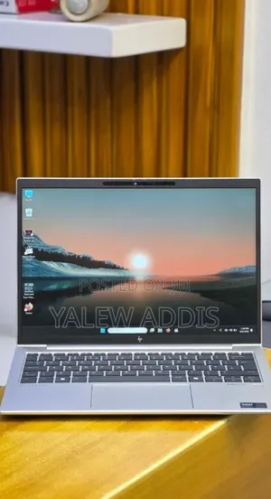 New Laptop HP Elitebook 830 G11 16GB Intel Core Ultra 7 SSD 512GB