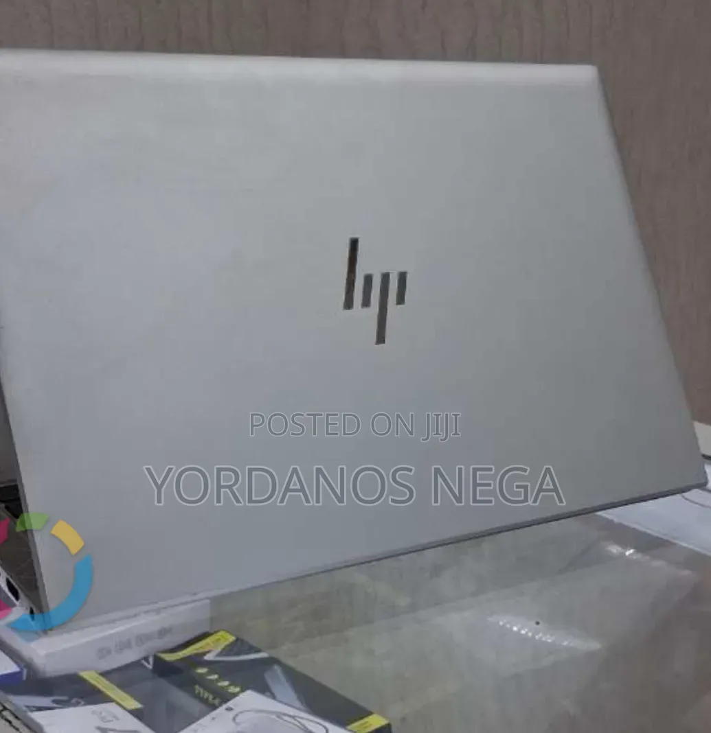 New Laptop HP 16GB AMD Ryzen 5 SSD 512GB