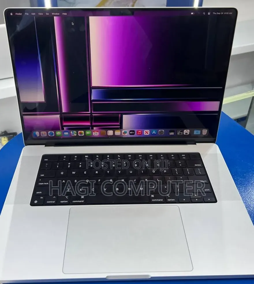 New Laptop Apple MacBook Pro 16GB Apple M1 Pro SSD 512GB