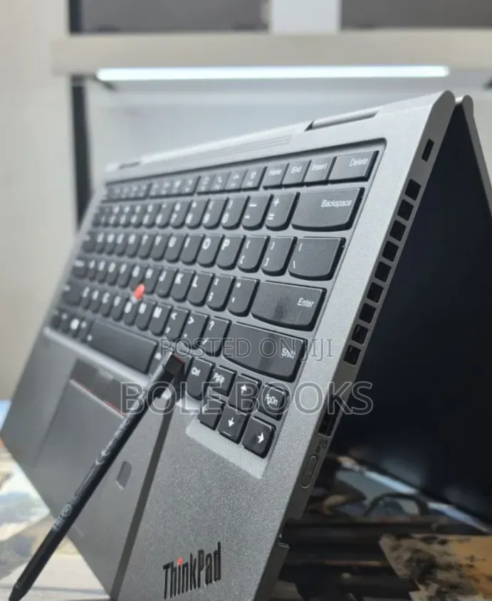 New Laptop Lenovo ThinkPad X1 Yoga 16GB Intel Core i7 SSD 512GB