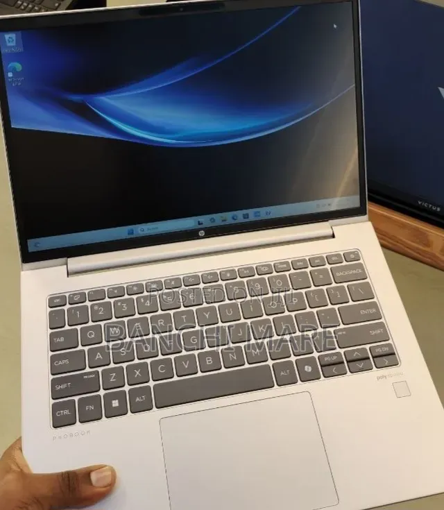 New Laptop HP ProBook 460 G11 16GB AMD Ryzen 7 SSD 512GB