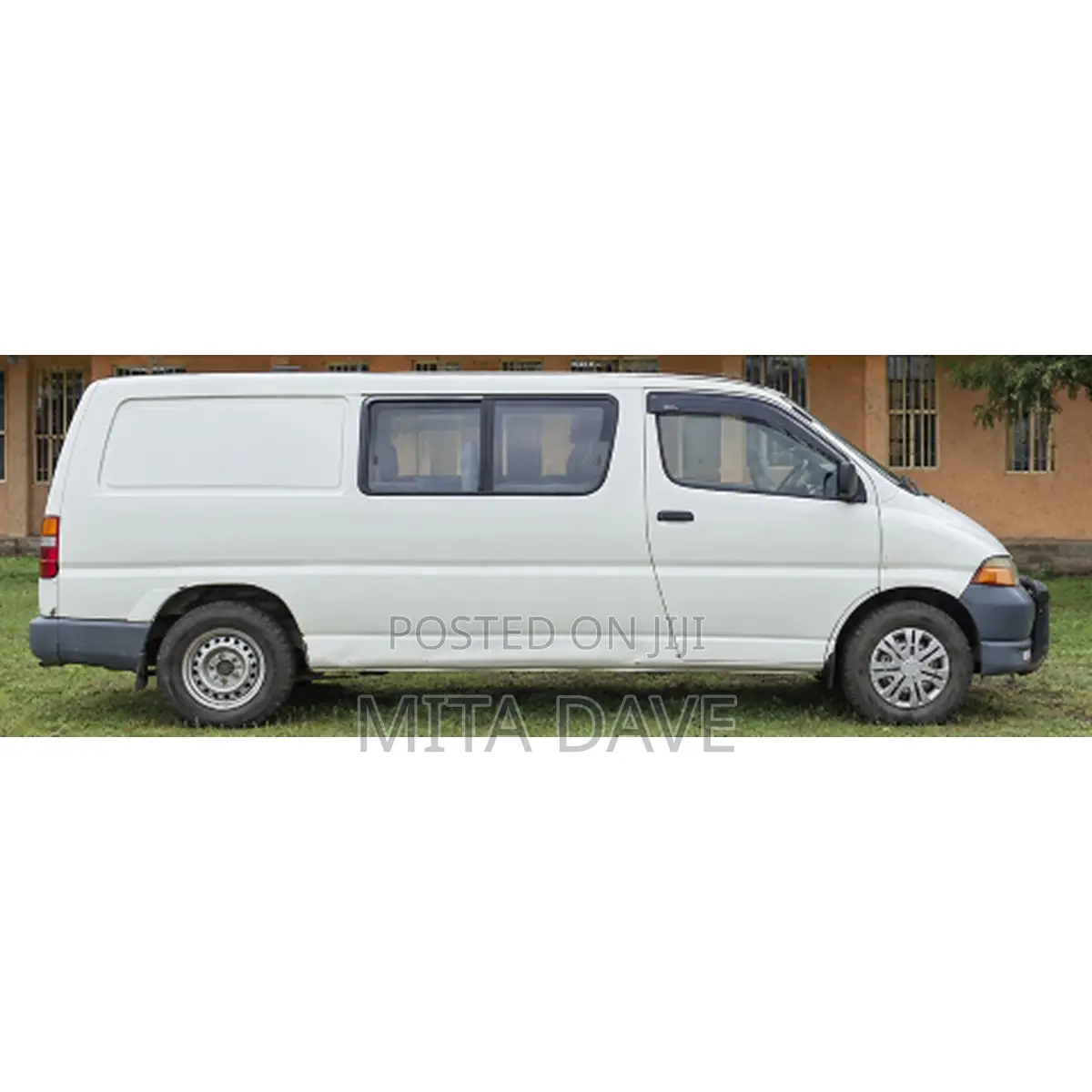 Toyota HiAce 2001 White