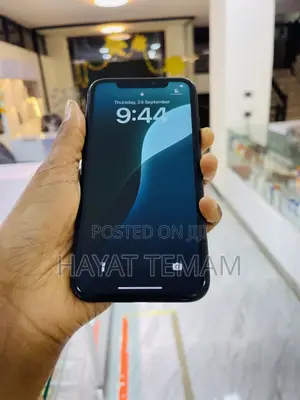 Apple iPhone XR 64 GB Black