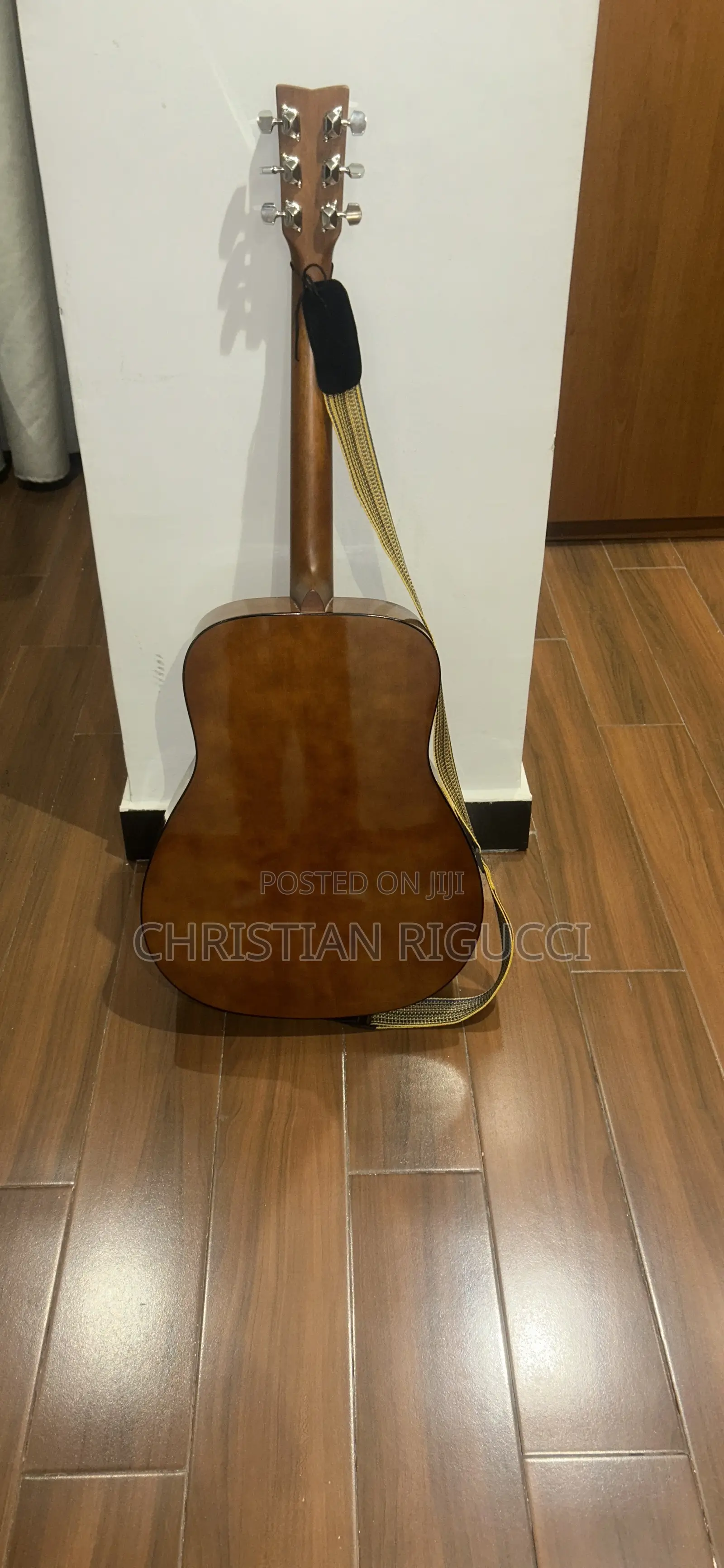 Yamaha F310 Acoustic Guitar