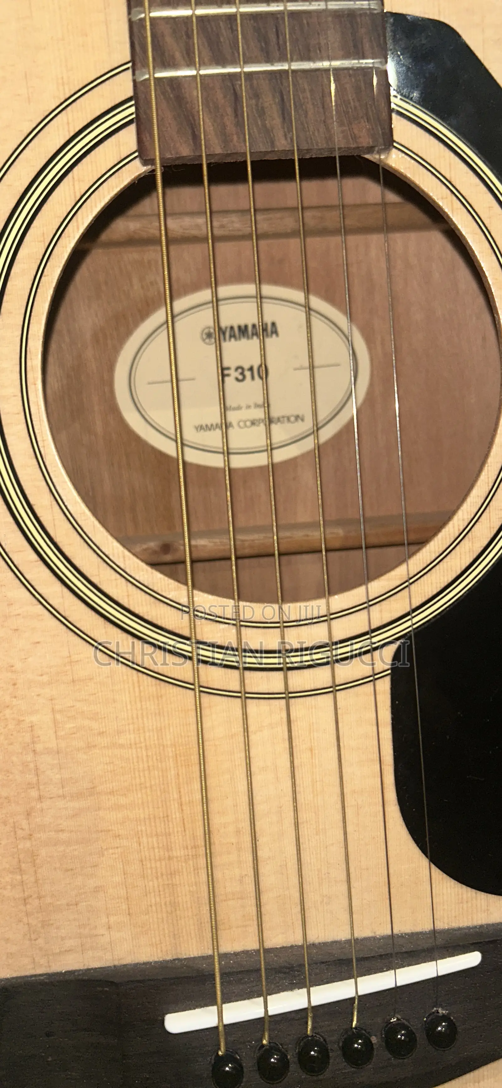 Yamaha F310 Acoustic Guitar