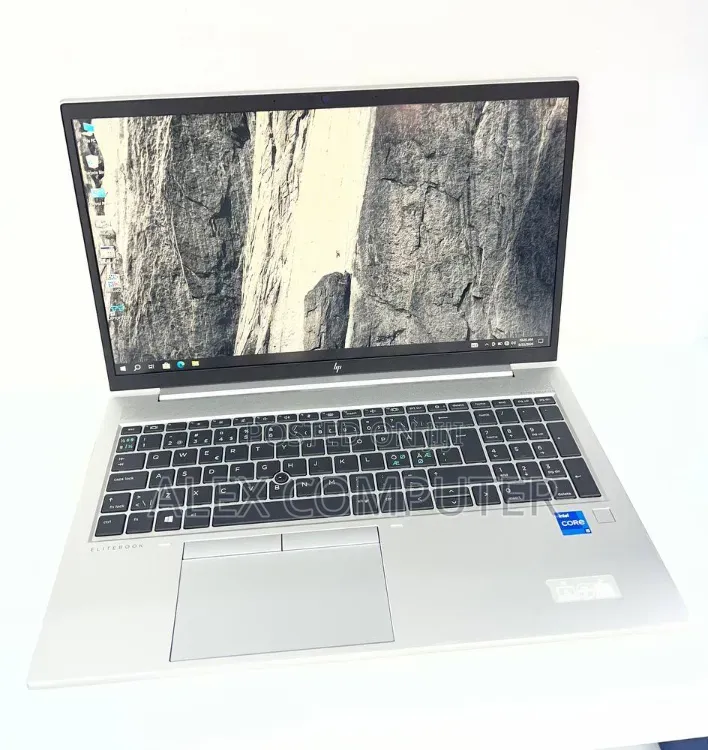 New Laptop HP EliteBook 850 G8 16GB Intel Core i5 SSD 512GB