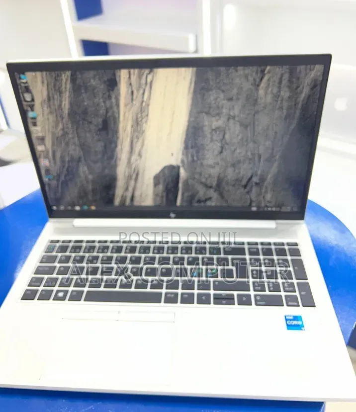 New Laptop HP EliteBook 850 G8 16GB Intel Core i5 SSD 512GB