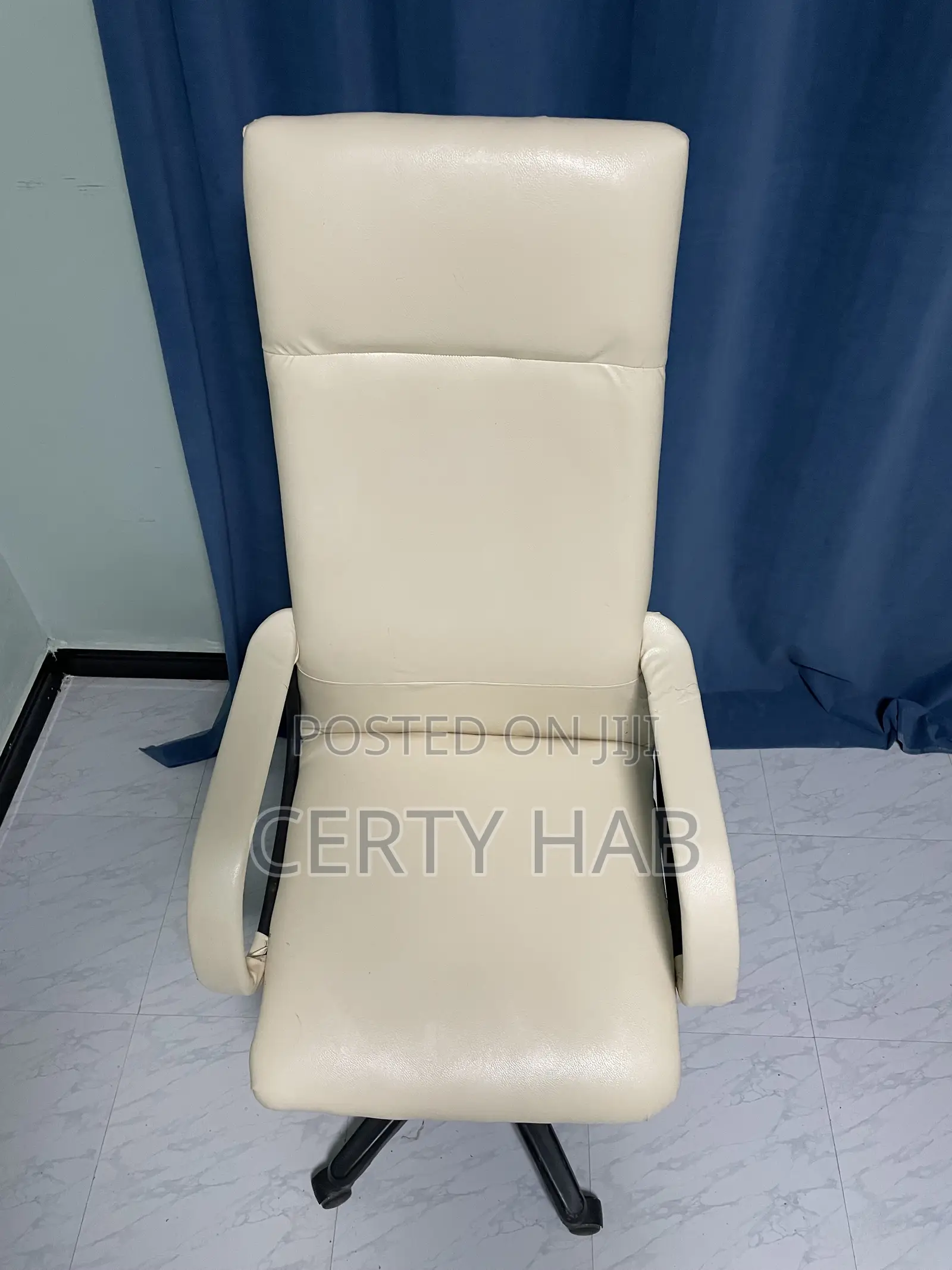 Office Managerial Chair