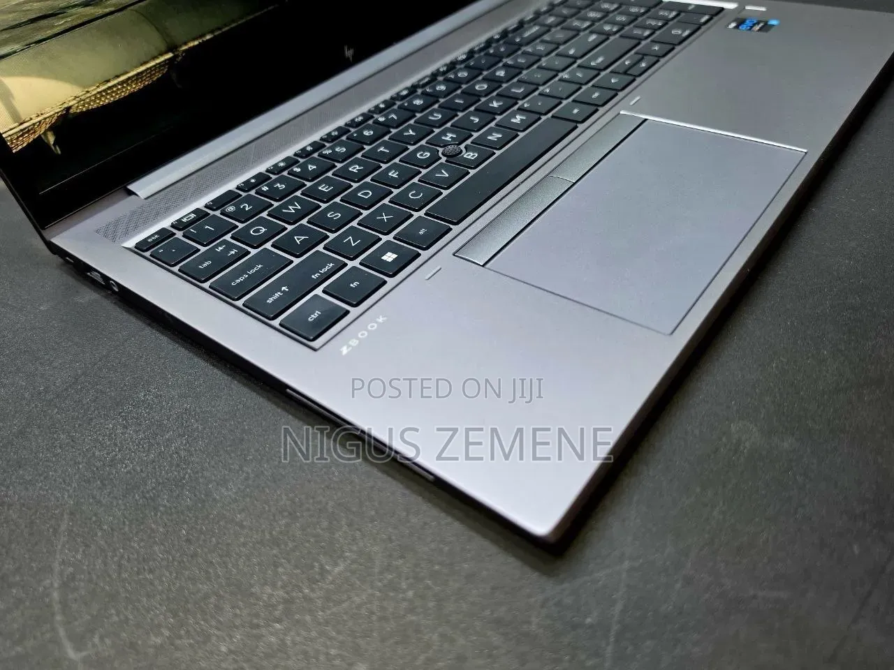 New Laptop HP ZBook Firefly G8 16GB Intel Core i5 SSD 512GB
